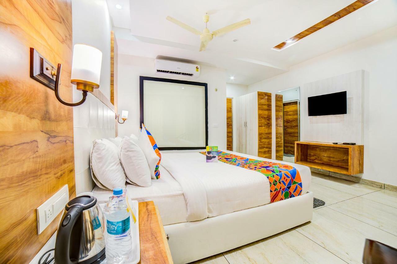 Hotel Destination Zirakpur 外观 照片