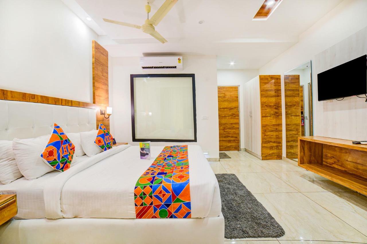 Hotel Destination Zirakpur 外观 照片
